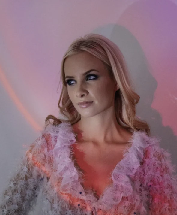 OLIVIA tugs at hearts with new single, “Paper Hearts”