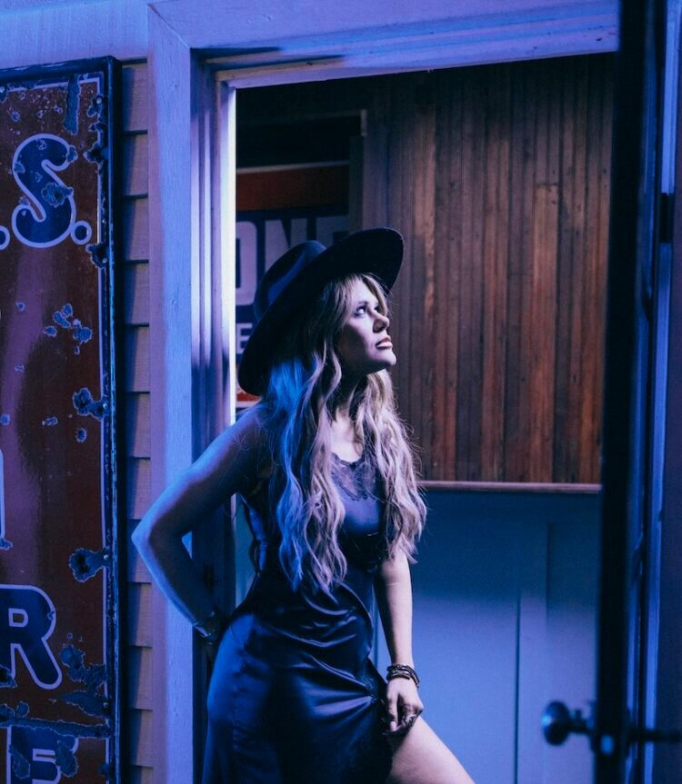 Onoleigh pours her heart out in “Bottomless Tears”