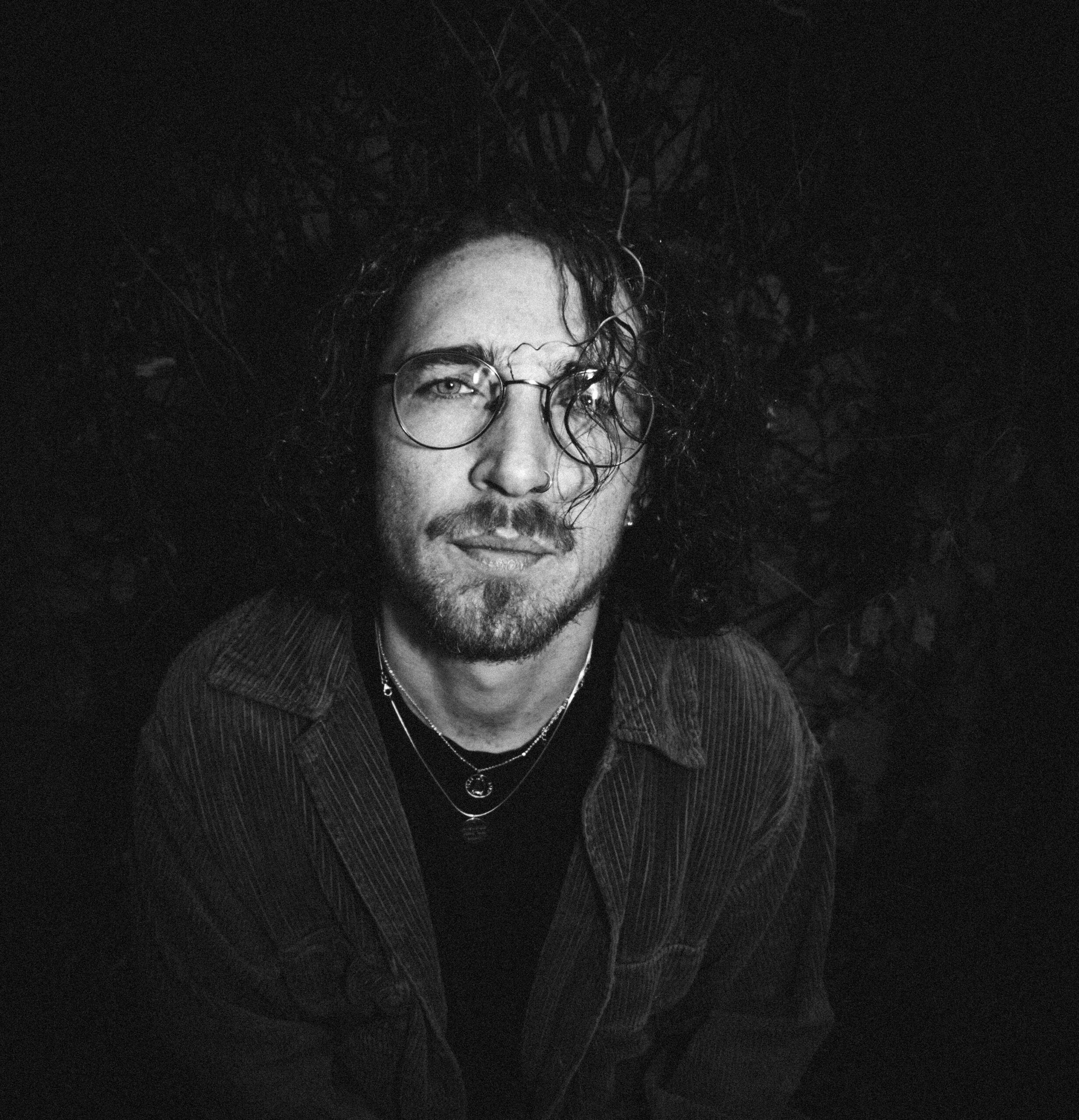 Pauric O’ Meara drops a new single “Forgets His Name”