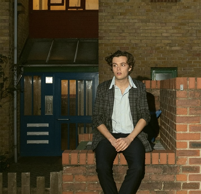Sam Wray drops a love song with ‘Stranger’s Kiss’