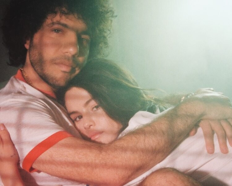 Selena Gomez & benny blanco releases a love anthem with “Scared of Loving You”