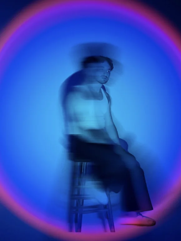 besche presents a soothing sound with ‘Passing Thru’