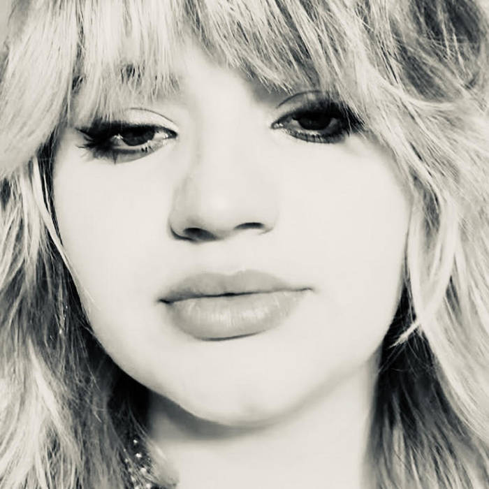 Georgie Sweet releases new double single “Smaller / All That We Were”