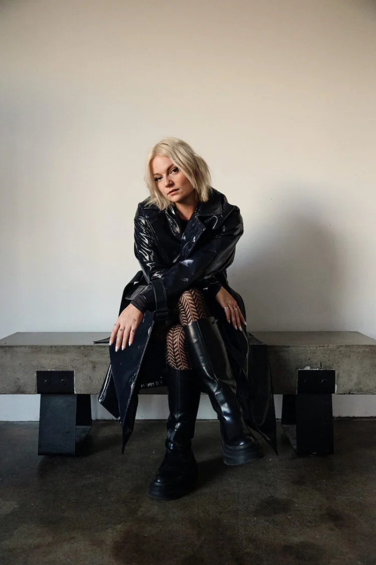 JESSIA releases a fierce new anthem “I’m Not Gonna Cry”