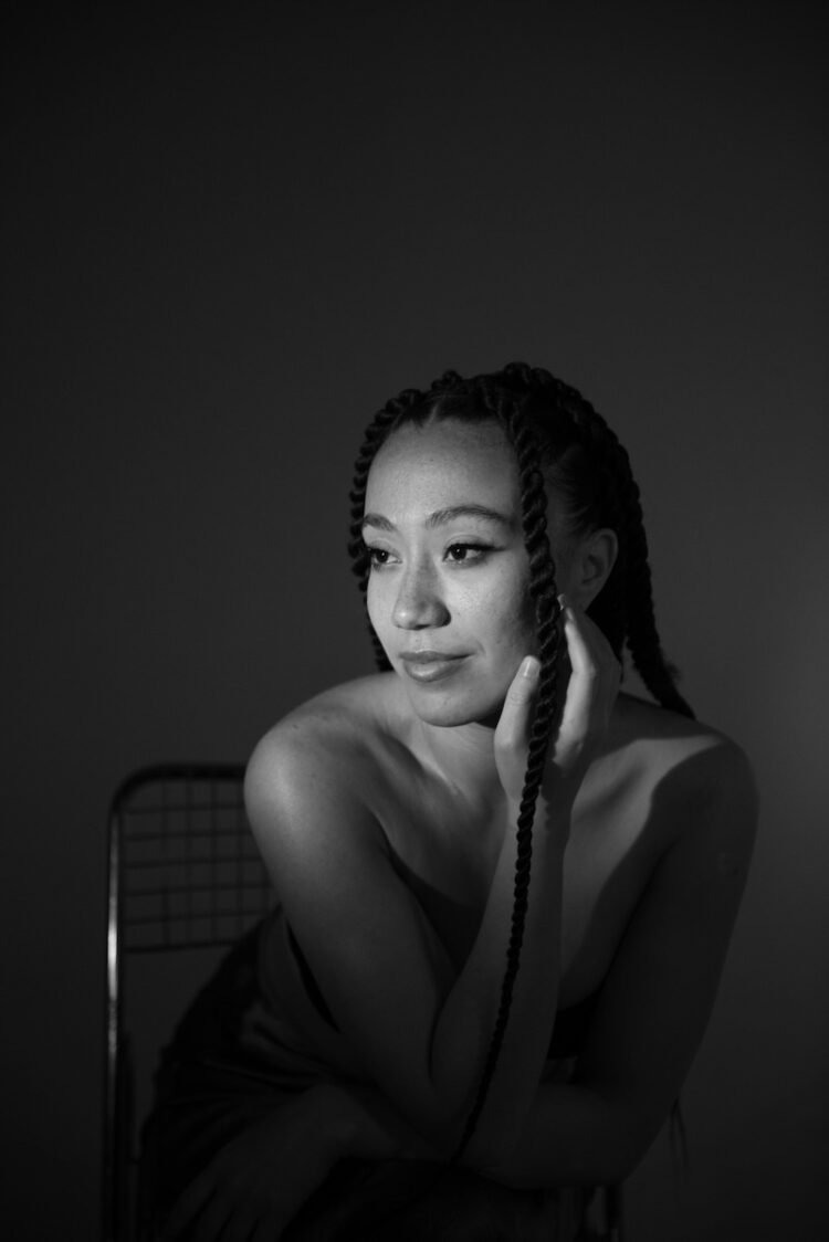 Maya Jade pours out soul into “Heart on the Line”