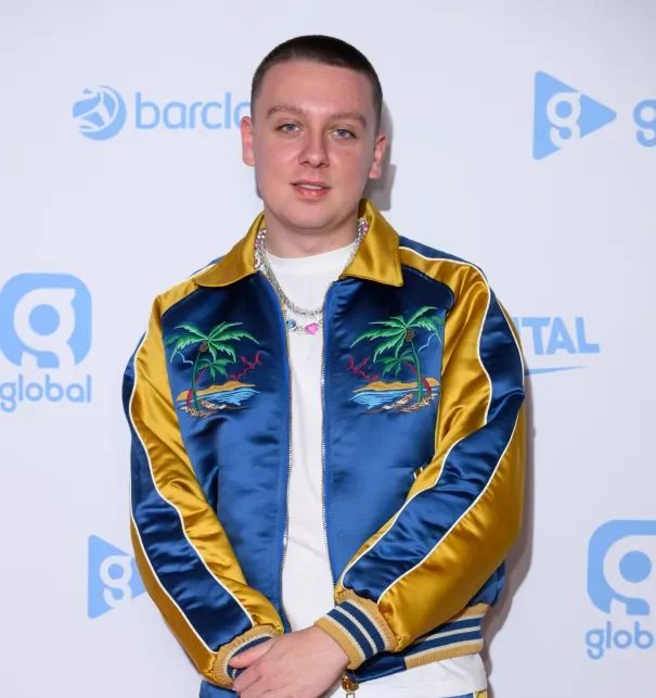 Aitch brings the heat with new single “Bounce”
