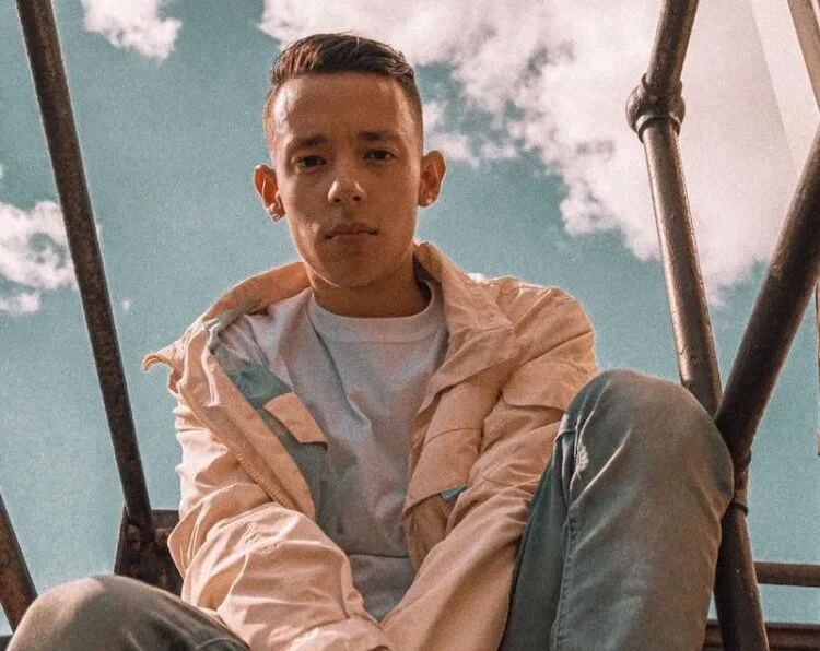 Rolo returns with a new single “Now That You’re Gone”