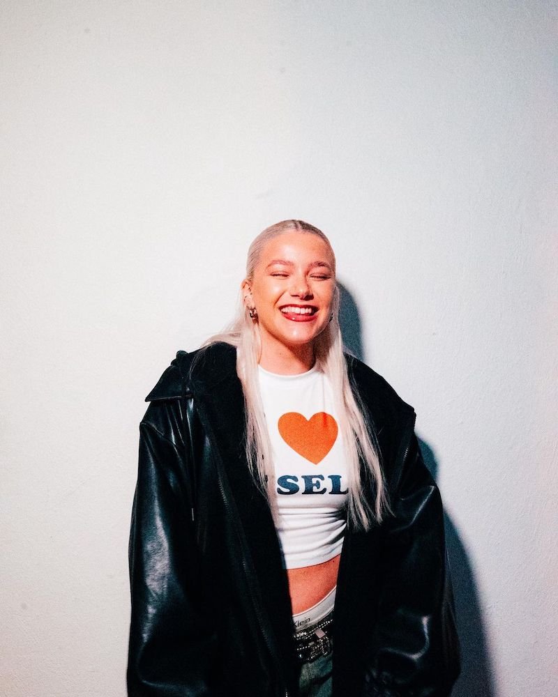 Sissy Ford drops captivating new single, “Streets”