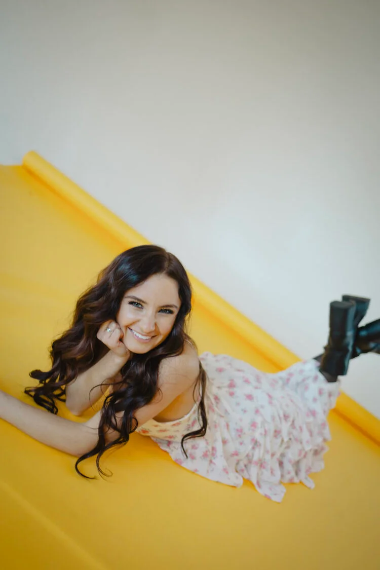 Tessa Dalton spins through the chaos of love with “Whiplash”