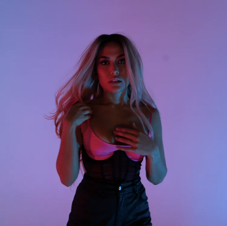 Ella yuniVERSE breaks free in “ALL GROWN”