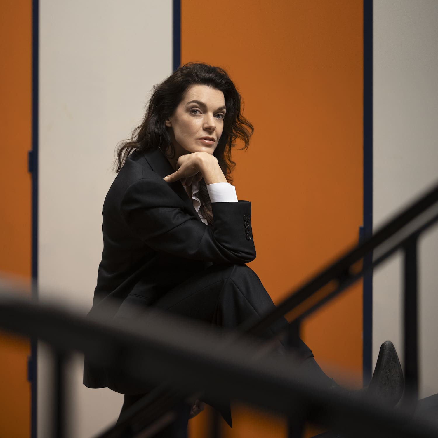 Lilian Hak enchants with new pop anthem “I Will Ever Be Your Head”