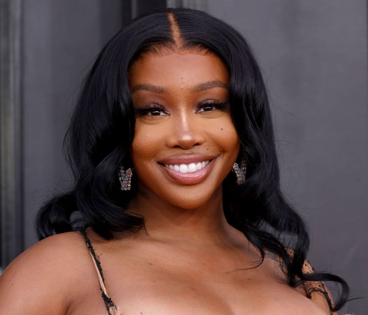 SZA Smashes Billboard History And Reigns In Top 10 Albums