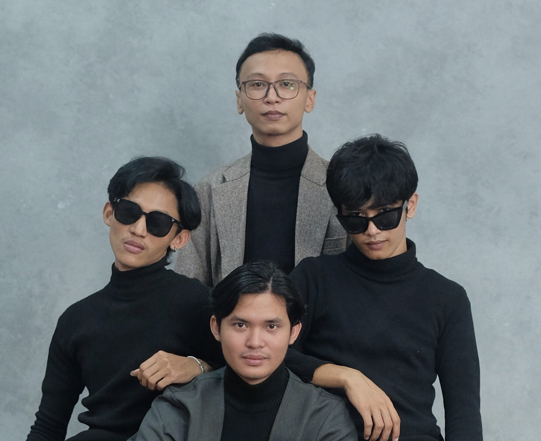 Retronomes paints a potrait of emotions in “You (Delusion)”