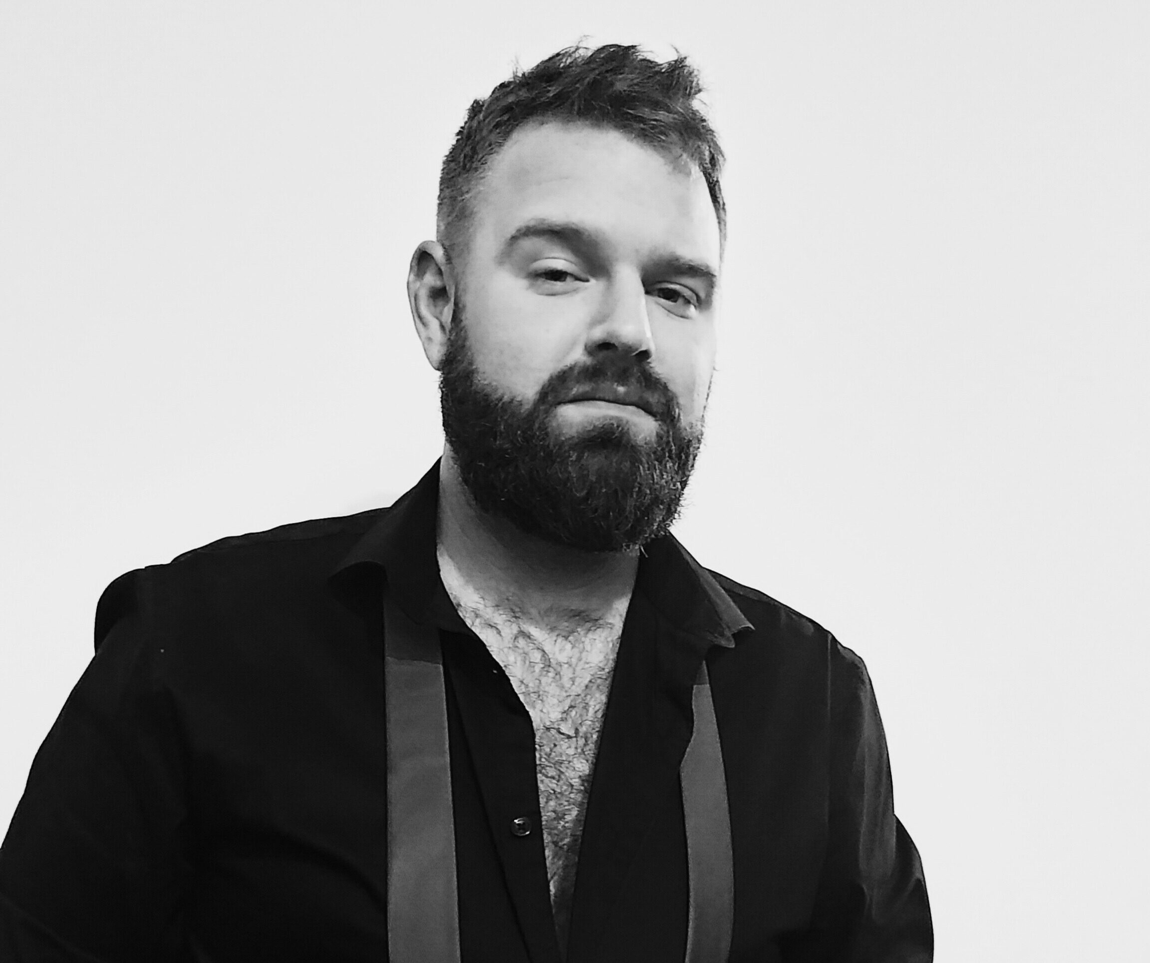 Tomek Zdyb enchants with sultry soundtrack “Never Have I Ever”