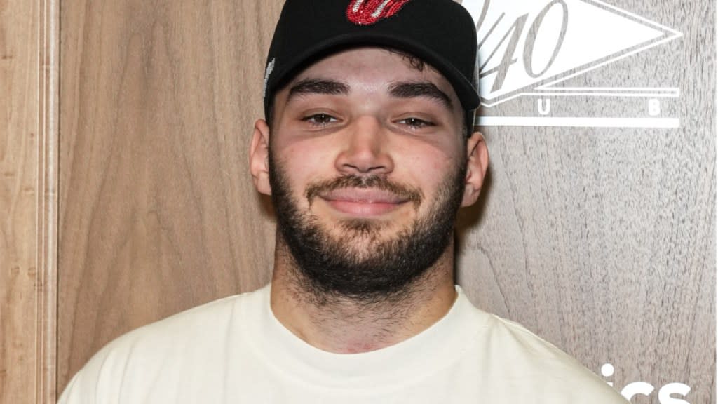 Adin Ross Flexes Purchases A $26 Million Estate In Florida