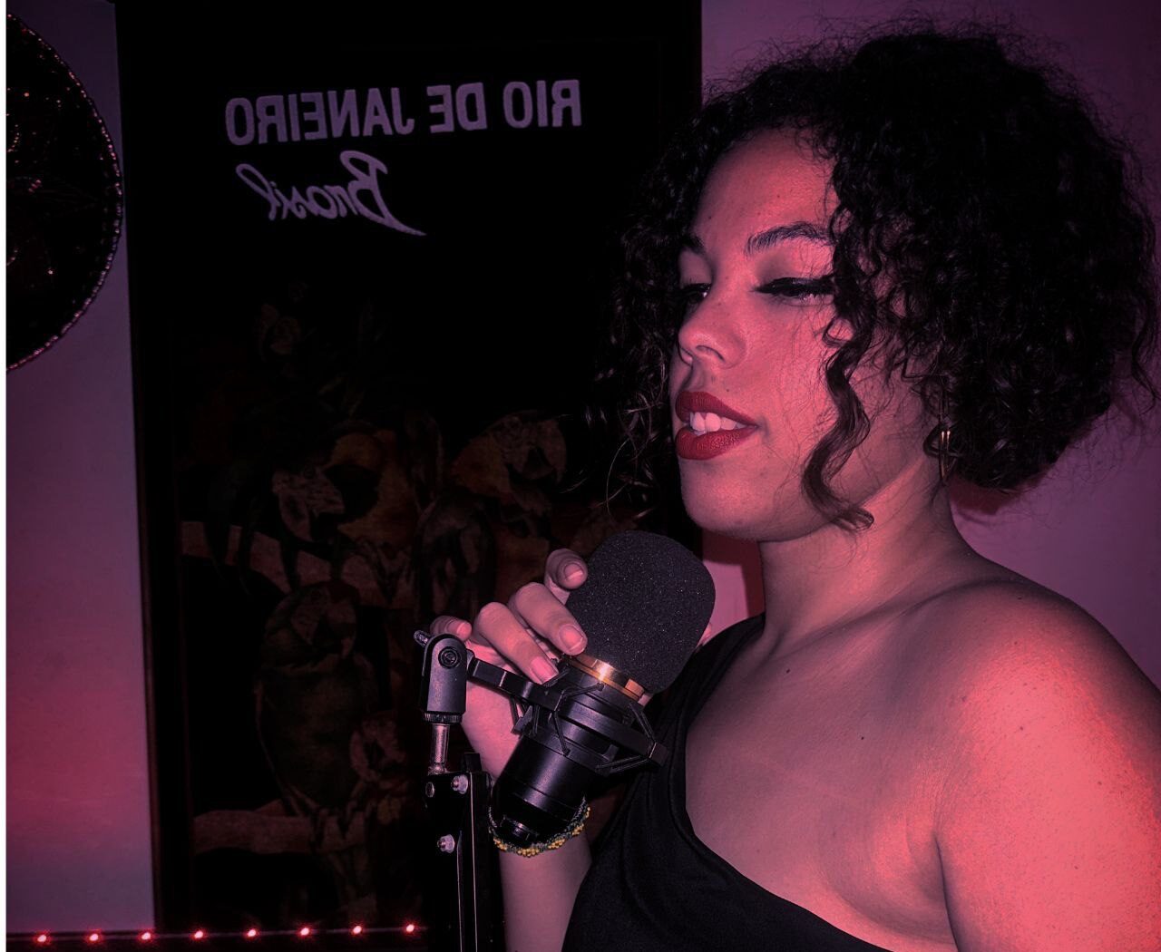 Laiza Valdés sparks a fire of empowerment in new anthem “On My Own”