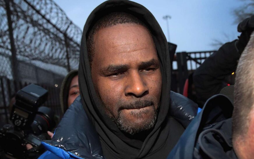 R. Kelly - Uphere