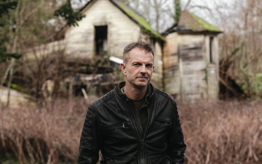 Jack Horton and Vesper Stockwell deliver emotions in new duet ballad “Never Know Why”