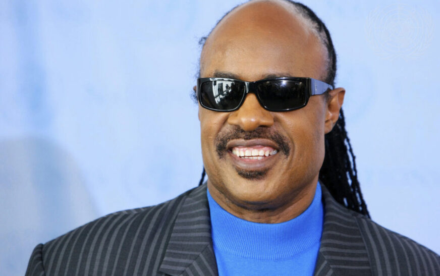 Stevie Wonder - Uphere