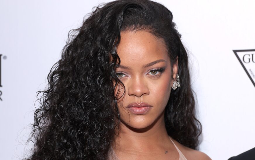 Rihanna - Uphere