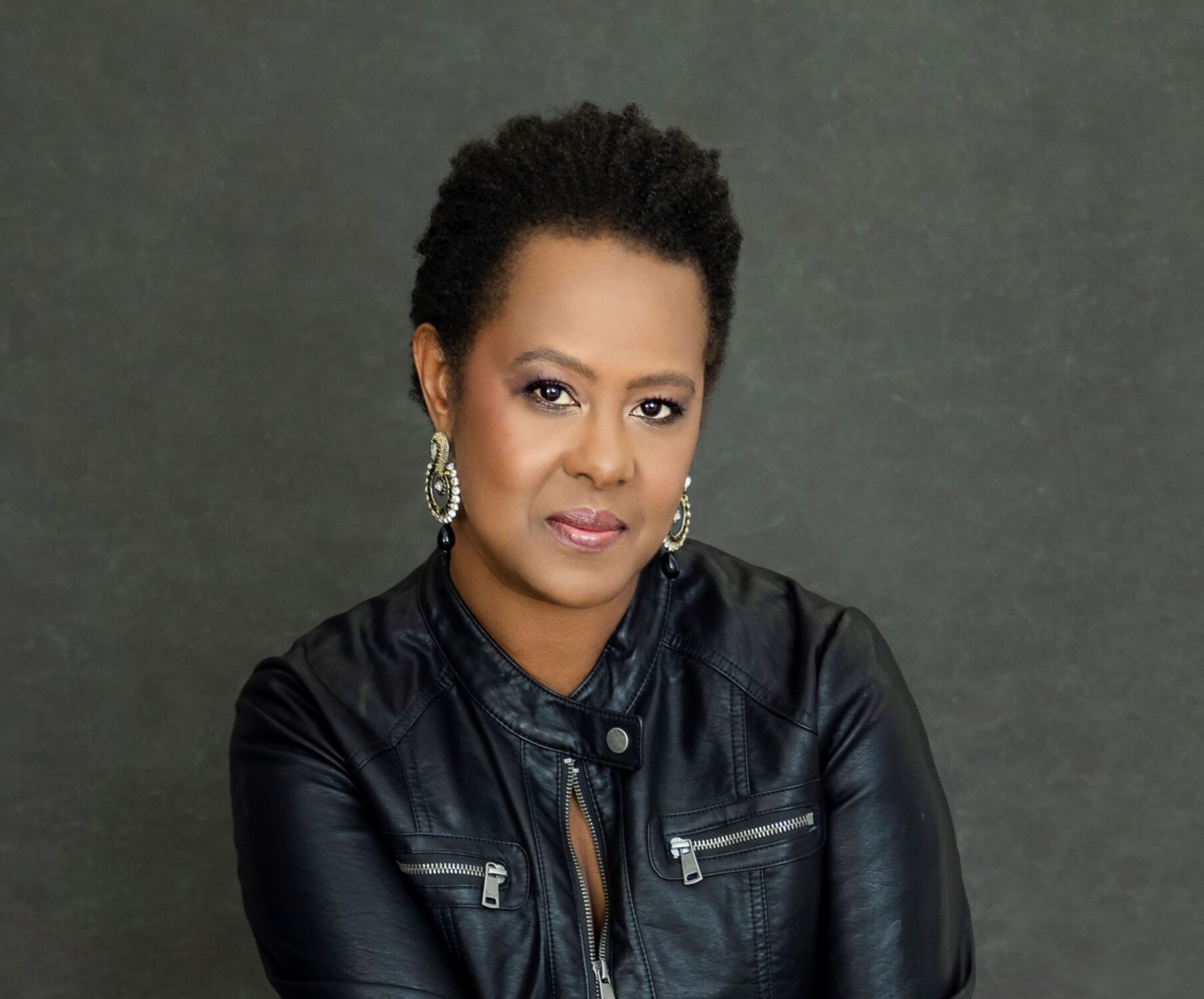 Mag Dalé captures magic of dawn with “Wonder (In the Early Morning)”