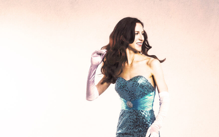 Sandra Mae Lux captures a heartbreak tale with jazz ballad “Everyone Else Knew”