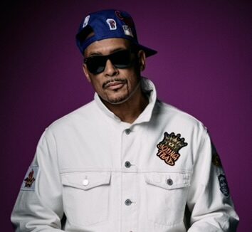 Young Thad F delivers a high-octane rap on “F1 CREW”