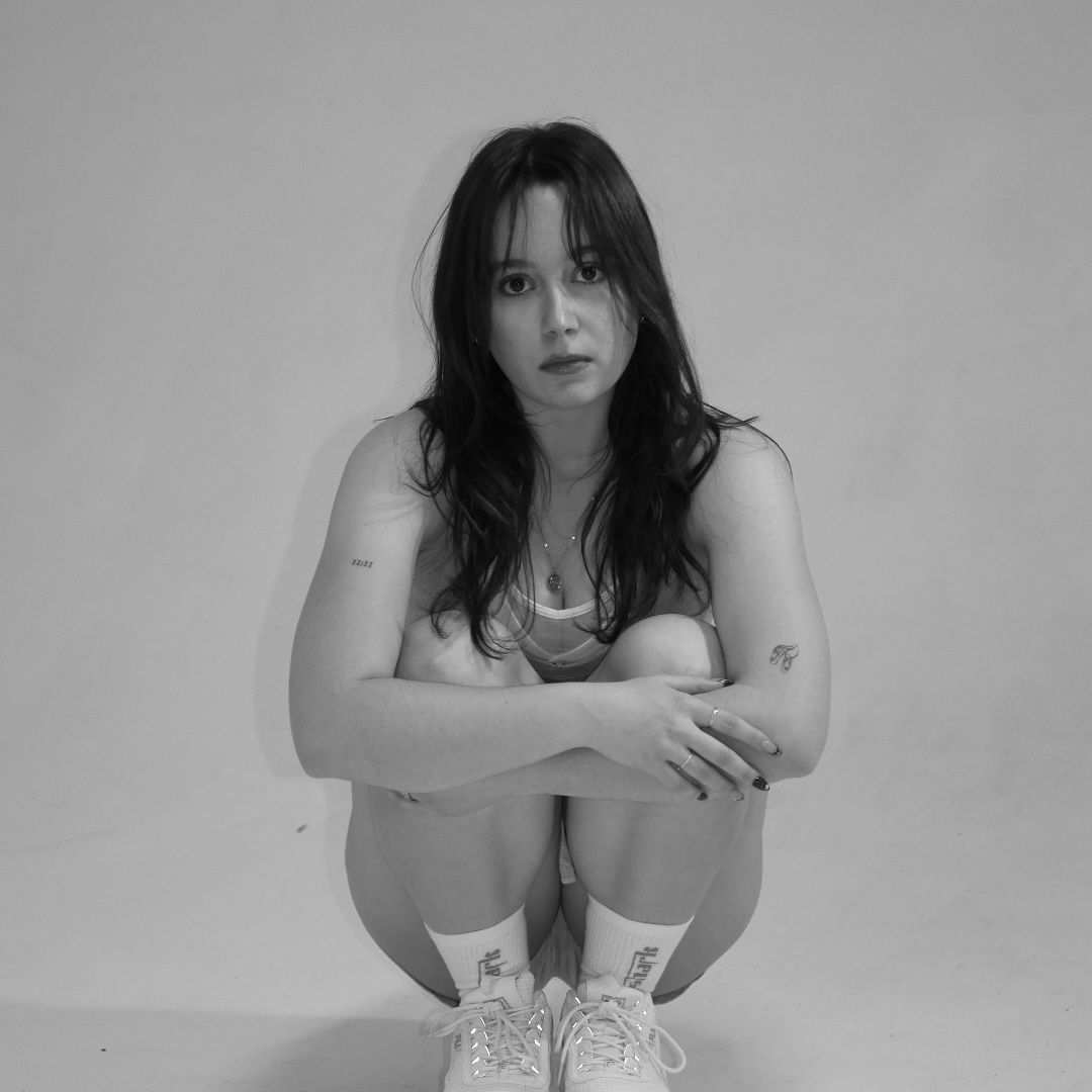 Bianca Matos lets go in quiet confession “Dear October”