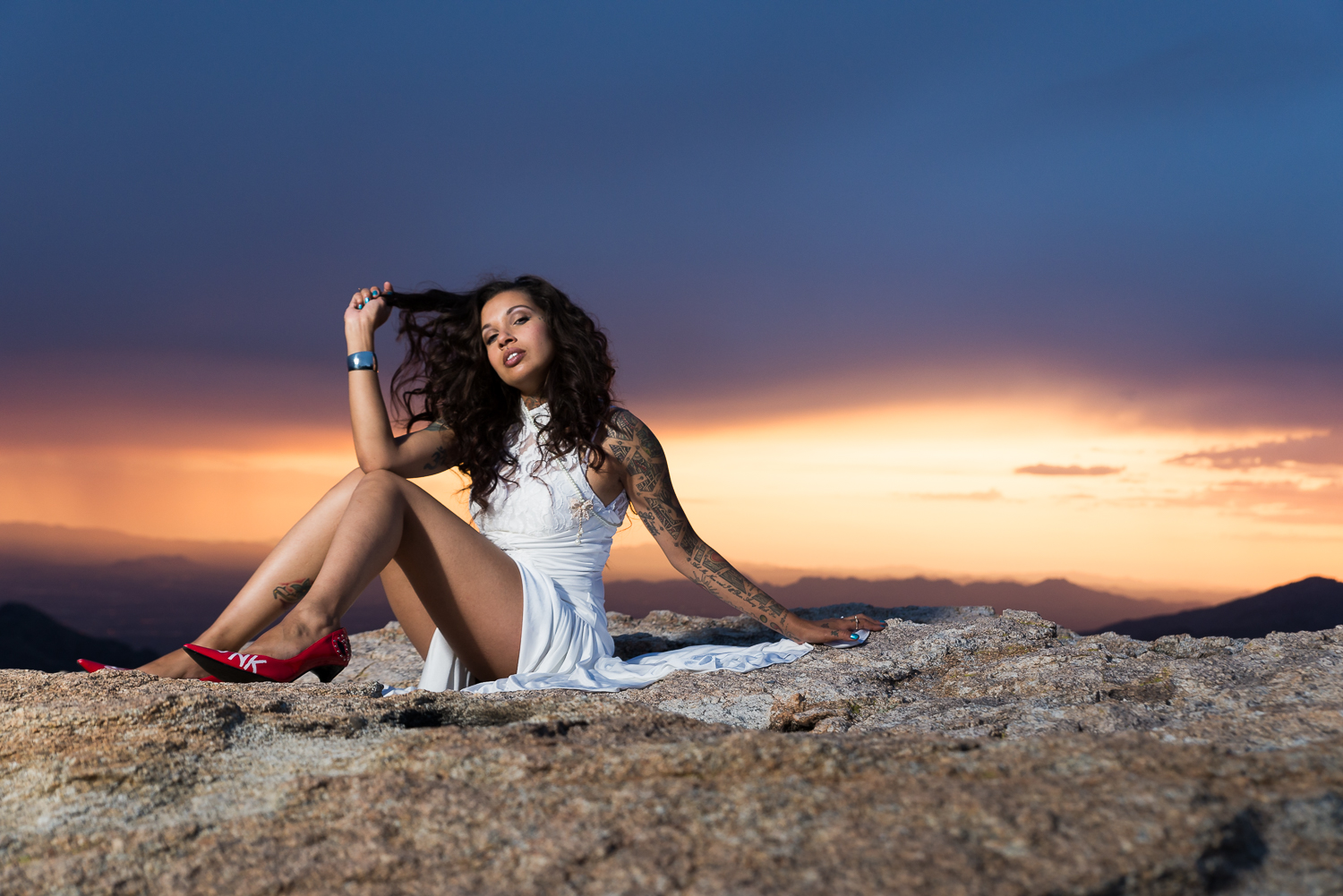 Tora Woloshin delivers a cosmic healing with “Carried by Stars”