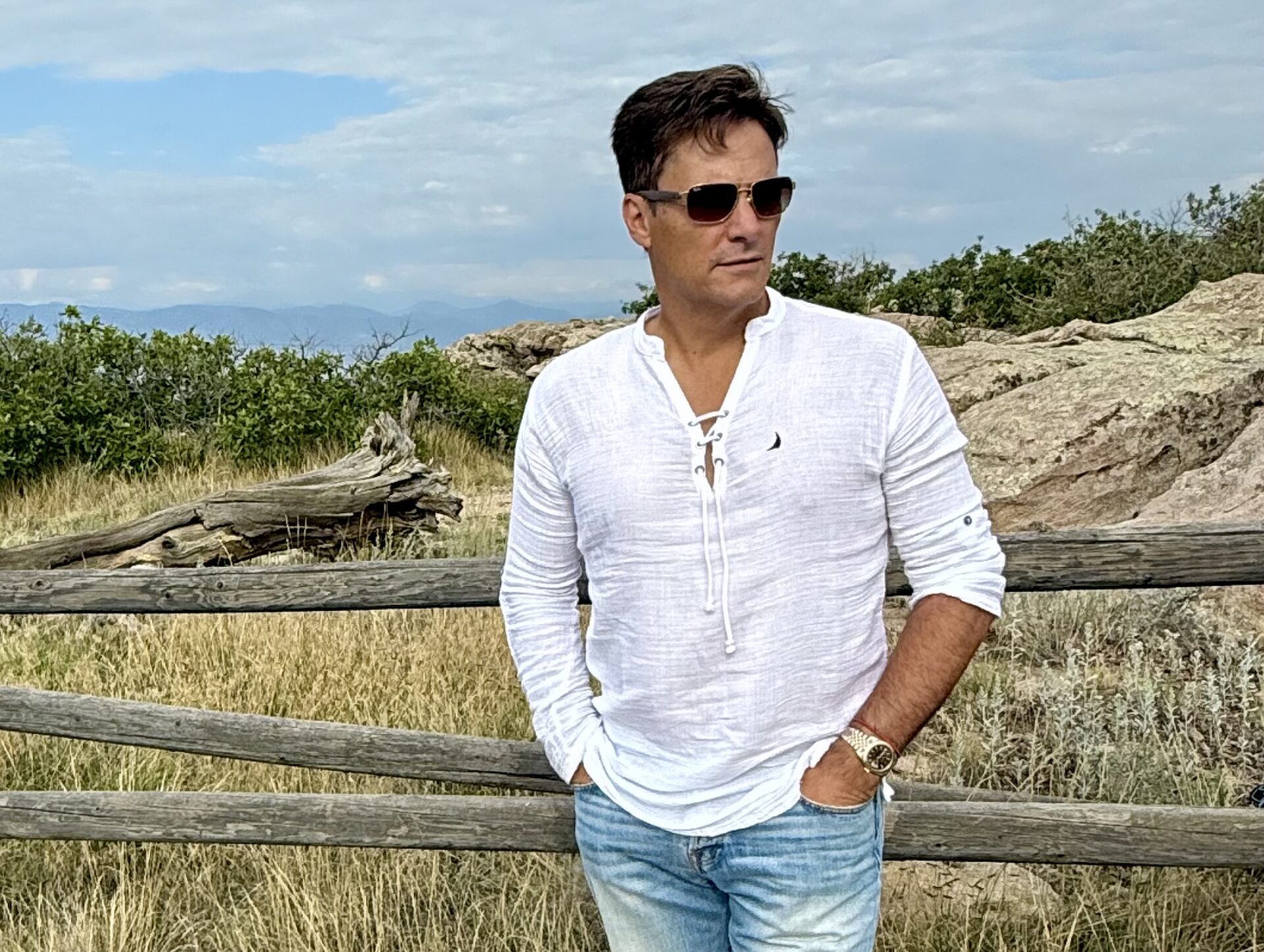 Argyro elevates with cinematic confession on “Lifeline”