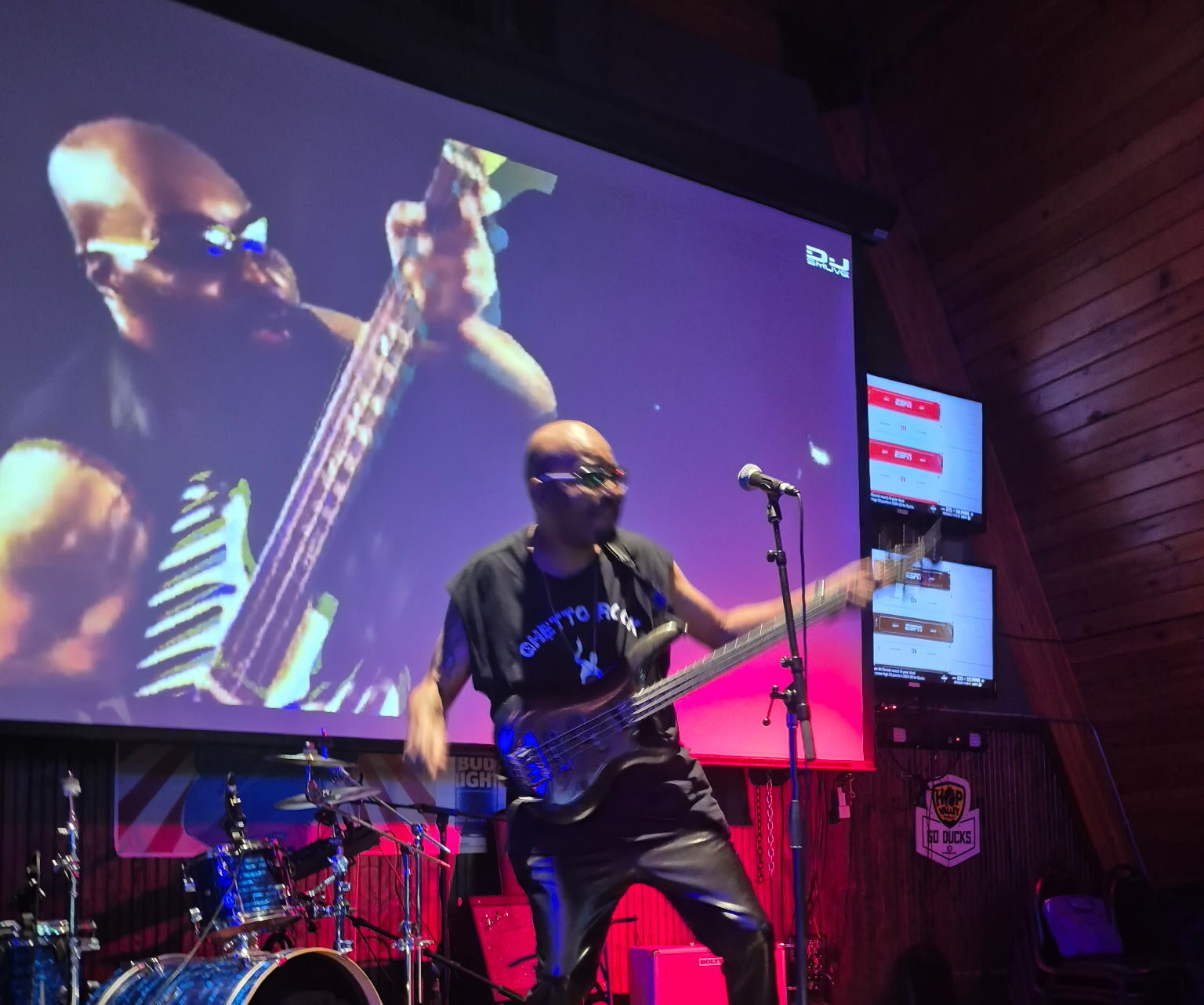 Billy Ray Rock turns unity and energy into a powerful groove with “4 Fingers Get Up”