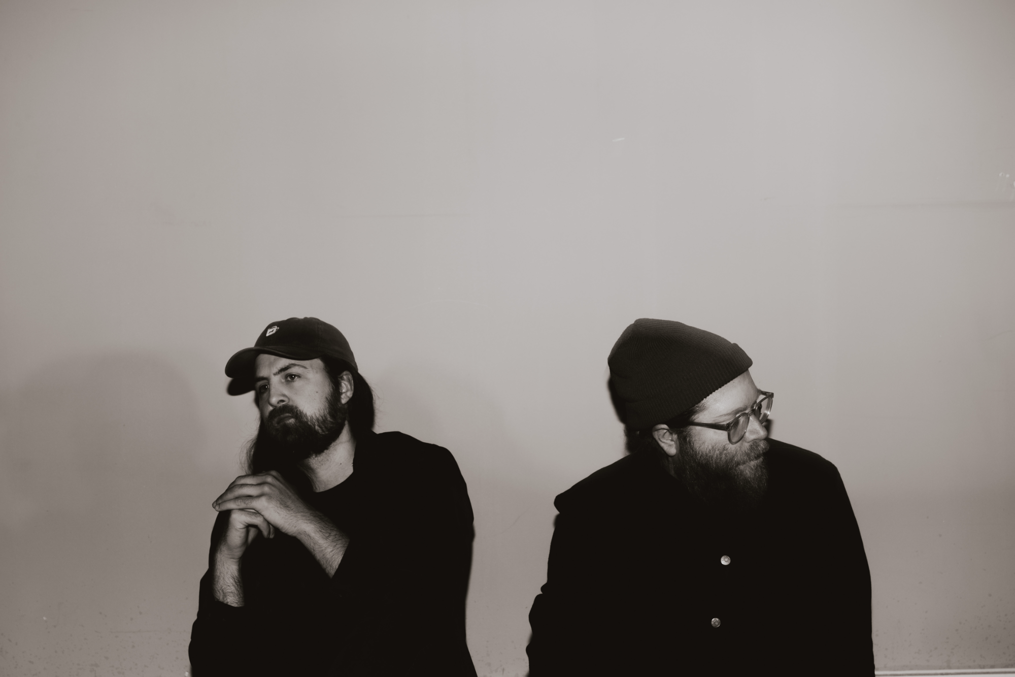 ELITIN invites us into a quiet atmosphere with “Listen to the Whisper”