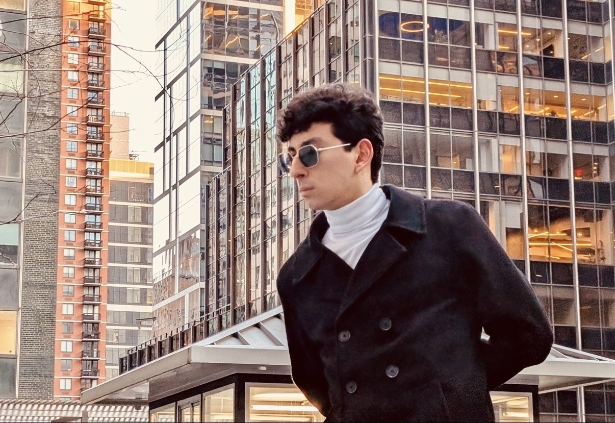 Lavas Las Manos serves a sweet blend of reggaeton and pop debut with “Canela Y Azúcar”