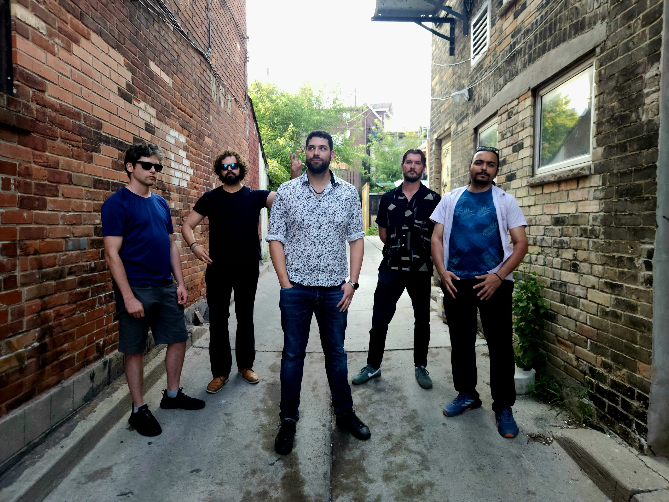 Rich Freed and The Renegades capture raw energy on “You Know It’s Gonna Be Alright”