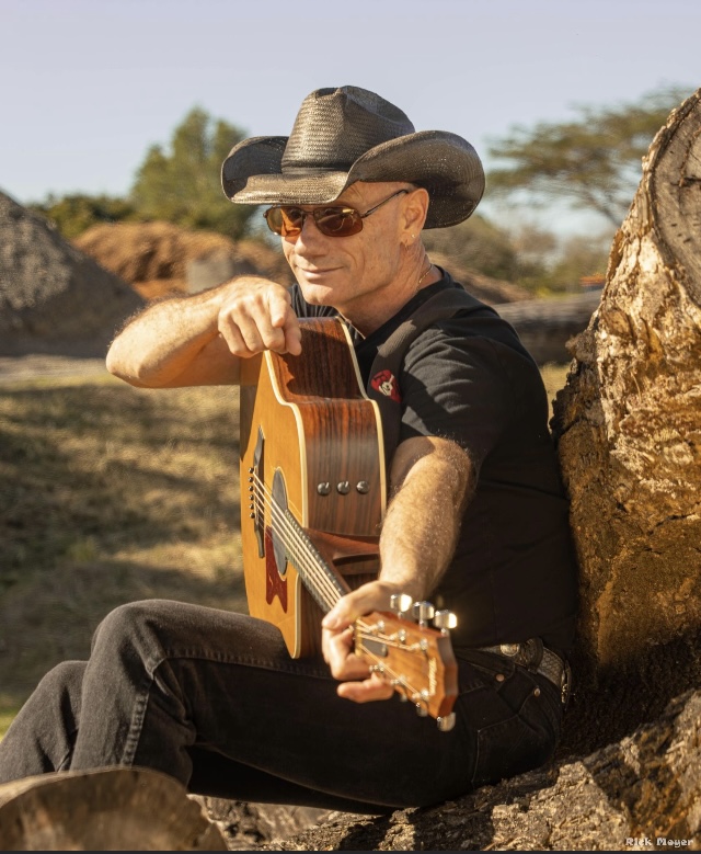 Robert Ross delivers romance with new country anthem “For You Girl”