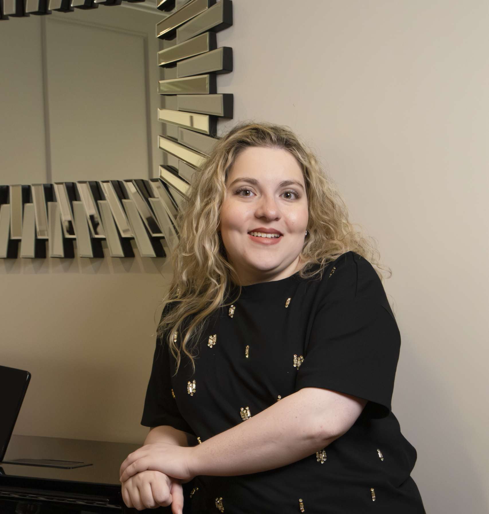 Jodi DiPiazza delivers a timeless statement with “The Rhapsody of Swing”