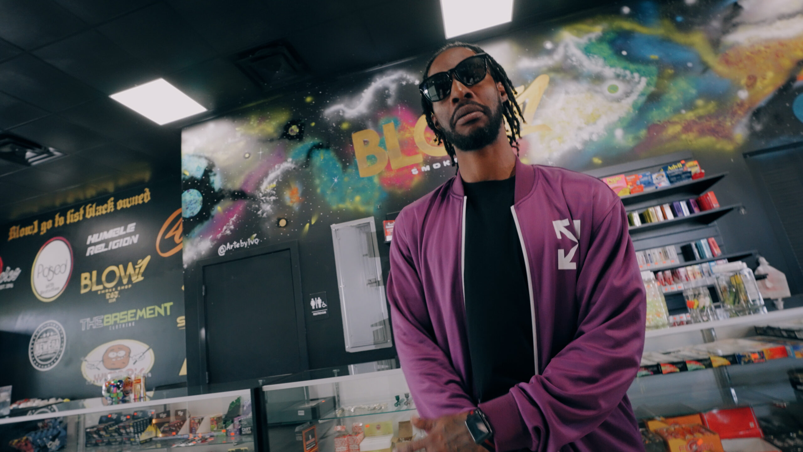 Kick 5000 brings gangster film energy to life on “M.B.D”