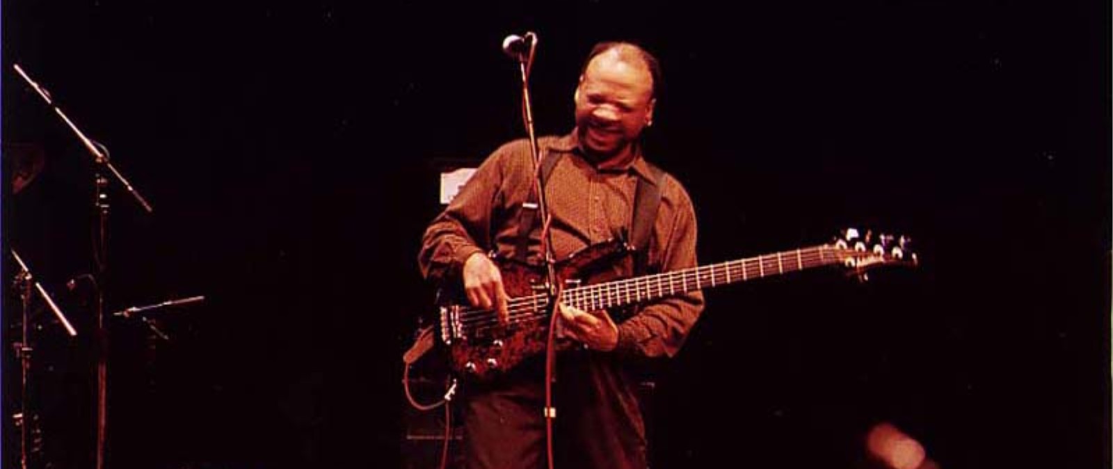 Jerome Lee delivers a jazz fusion with “New Amsterdam Groove”