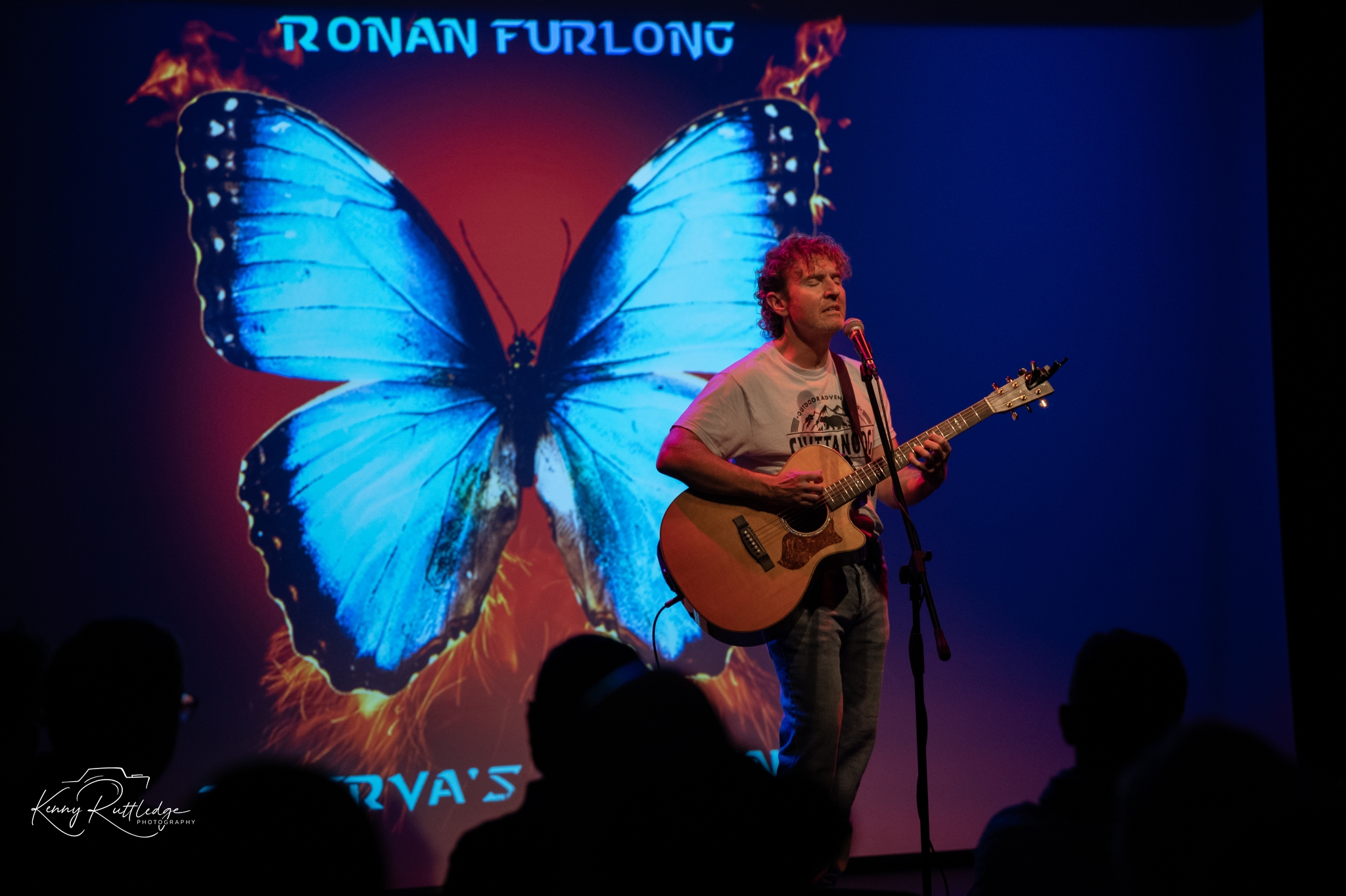 Ronan Furlong embraces nature and simplicity on “Cinnabar Way”