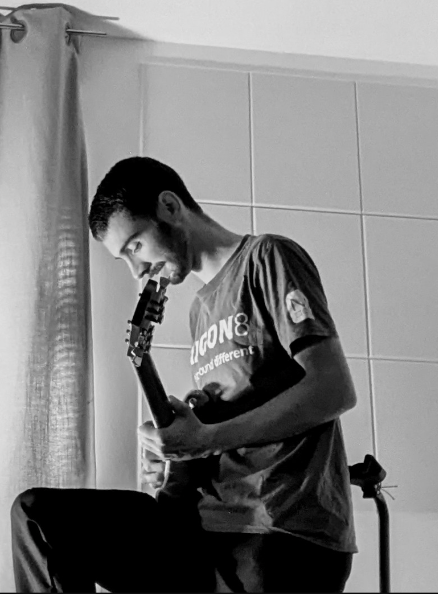 Zachary Mason’s “Me and I” delivers a powerful folk reflection on life’s personal battles