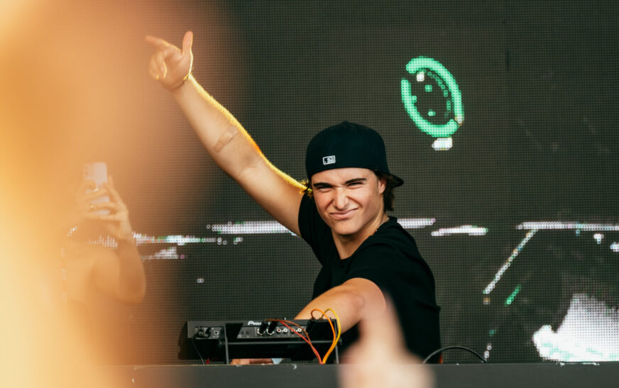 Jan finds his true creative voice on the electronic journey of “Feel It Now”