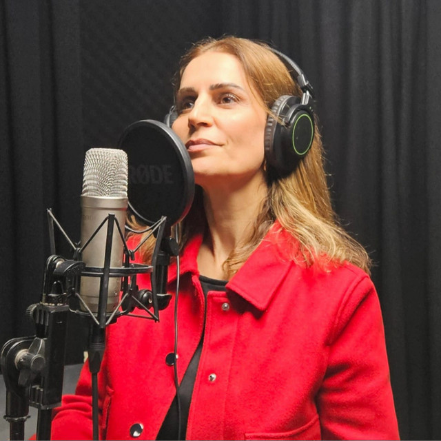 Tülay Pordoğan Oral uses indie pop to raise awareness on “Kadınlar Adıyla Yaşasın”