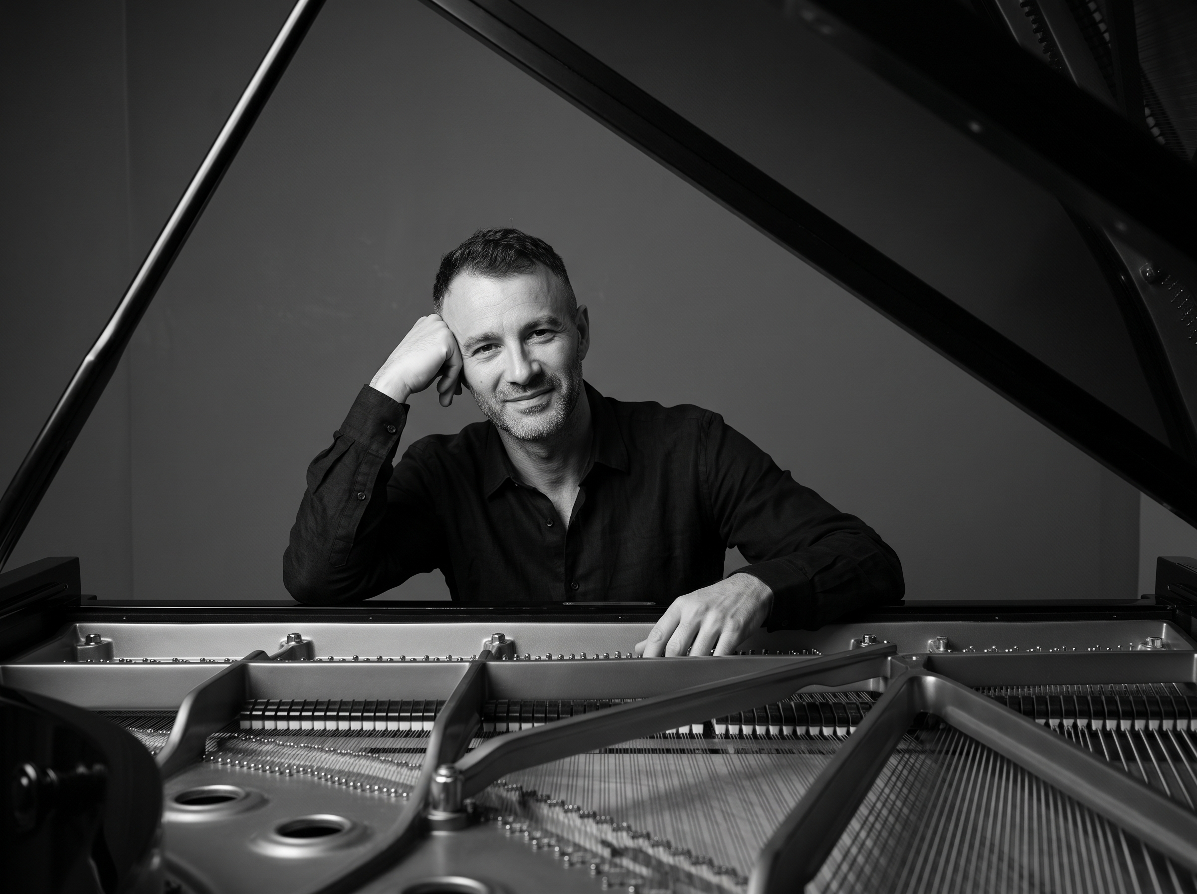 David Mulero creates a poetic piano escape with “Coquelicot”