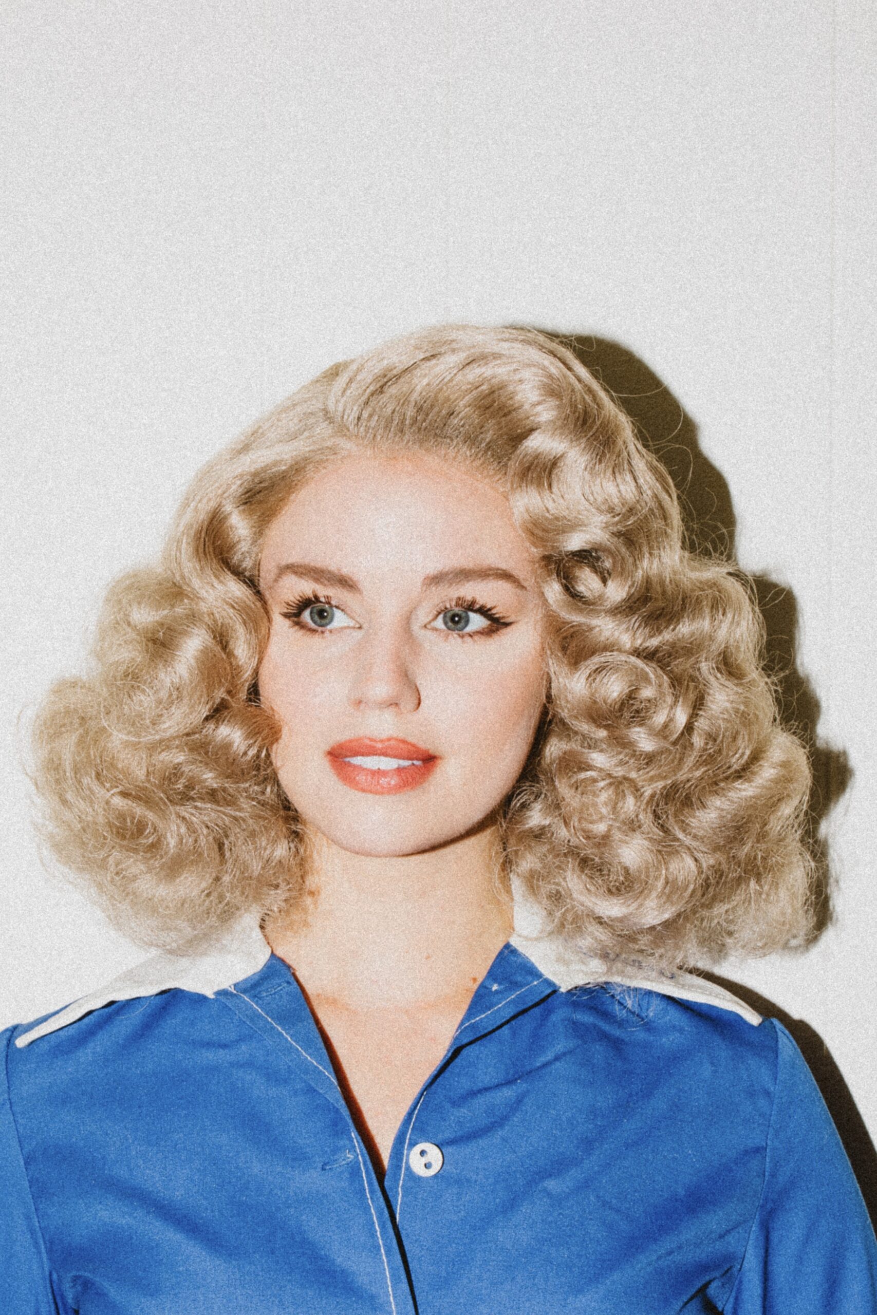 Effy Harvard brings summer romance to life on “HEATWAVE”